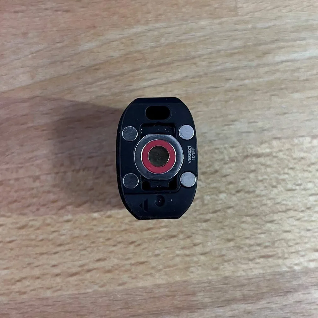 Underside of Luxe XR Pods