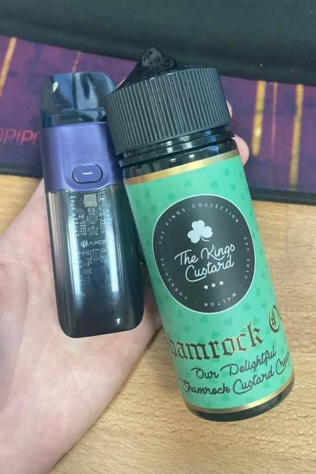 Shamrock OG Shortfill E-Liquid by the Kings Custard with Vaporesso Luxe X