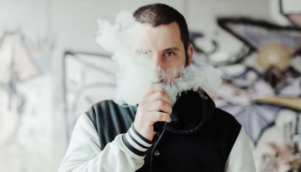 How old do you have to be to vape?