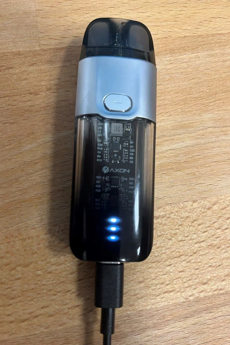 Vaporesso Luxe XR Charging